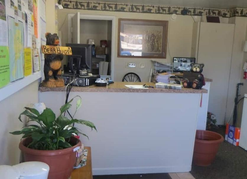 Front desk Photo