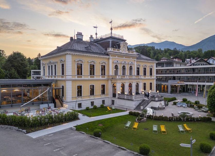 Villa Seilern Vital Resort in Bad Ischl, historic hotel with garden terrace and mountain backdrop