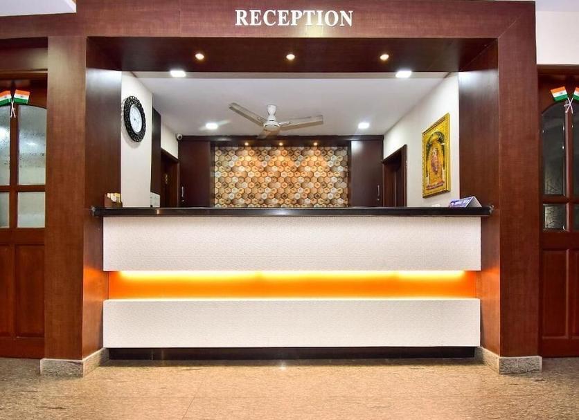 Front desk Photo