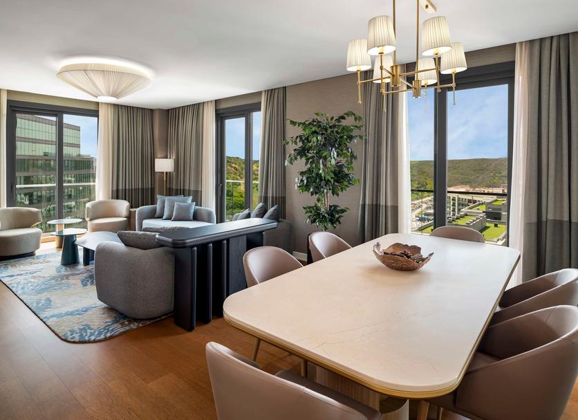 Dining room Photo