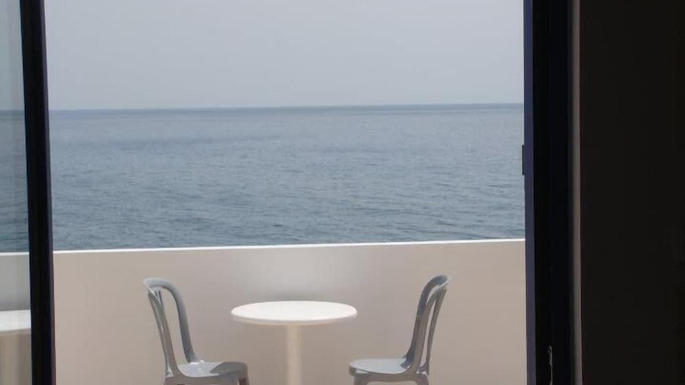 Paralia Guest House