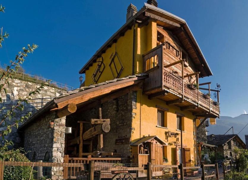 Building Photo