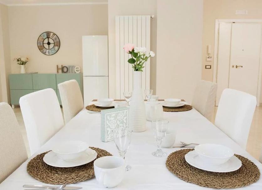 Dining room Photo