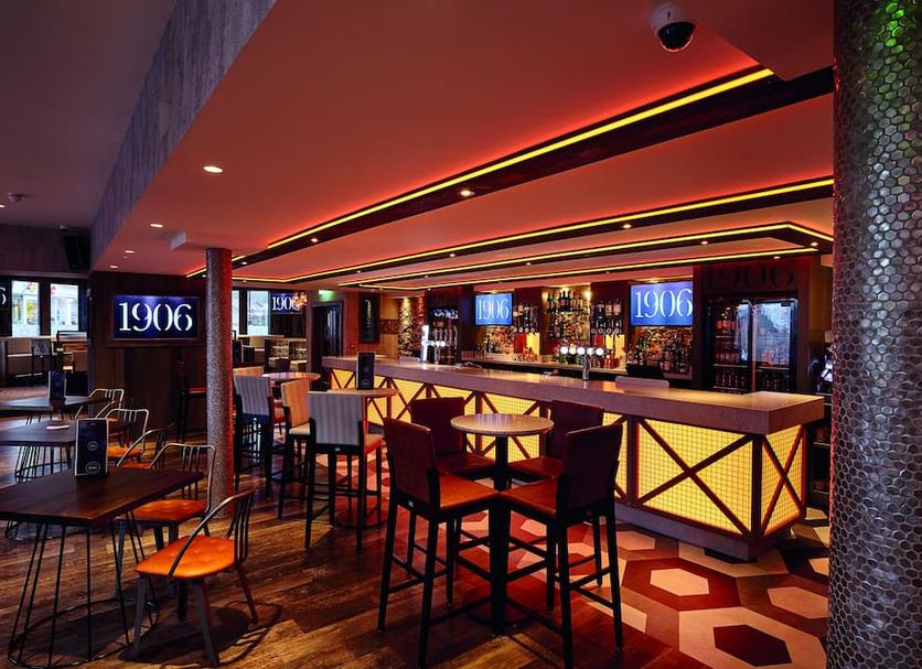 Bar Photo