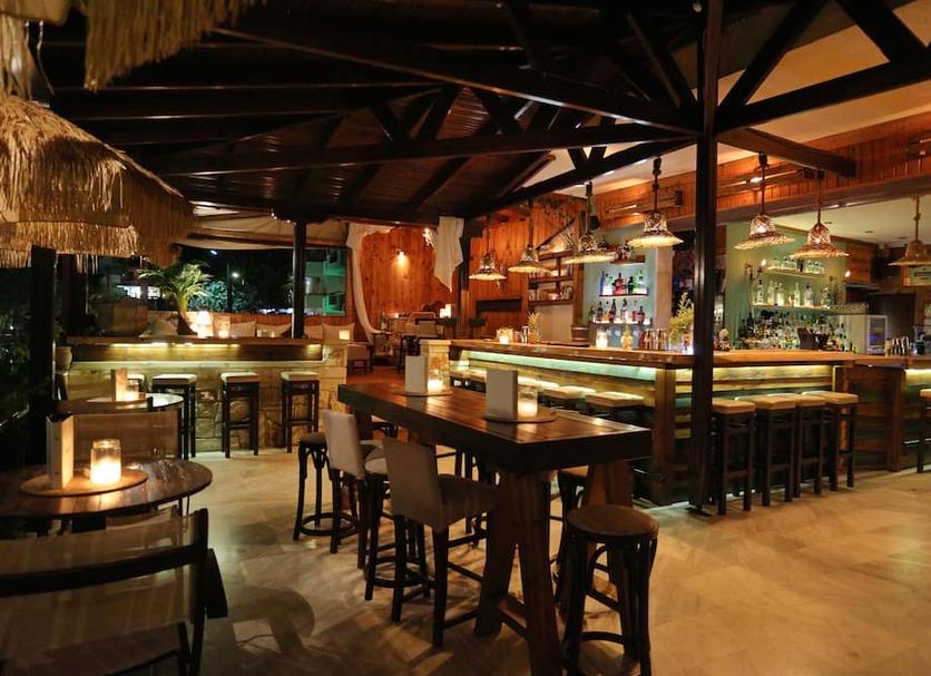 Bar Photo