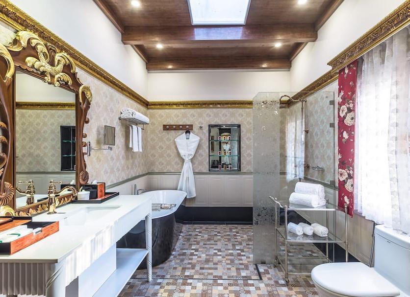 Bathroom Photo