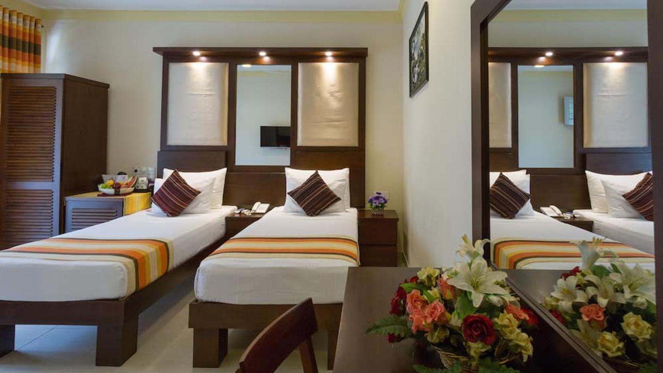 Oak Ray Serene Garden Hotel