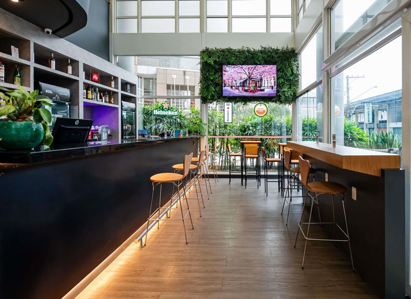 Bar Photo