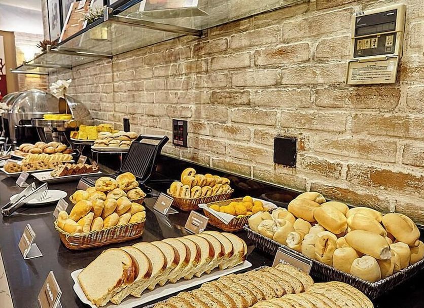Buffet Photo