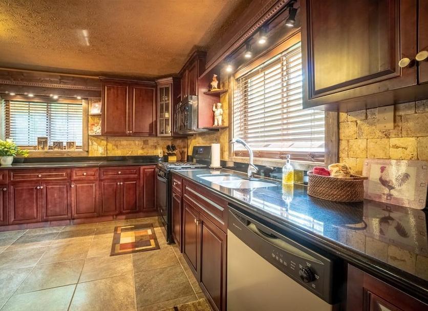 Kitchen Photo