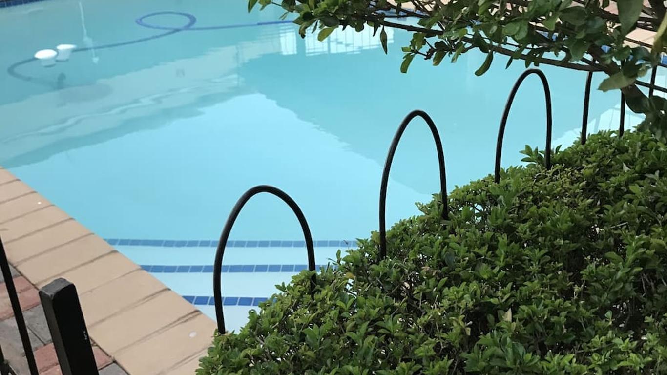 Overflow Guest House