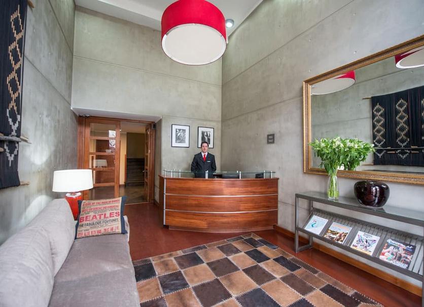 Front desk Photo