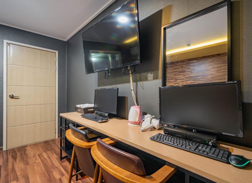 Business center Photo