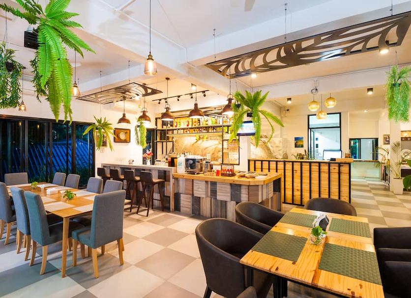 Restaurant Photo