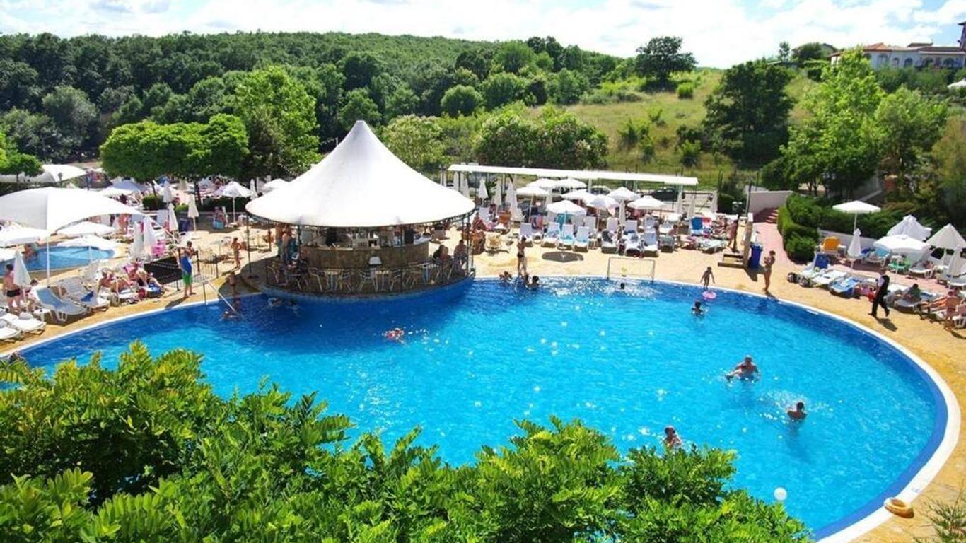 Bella Vista Beach Club