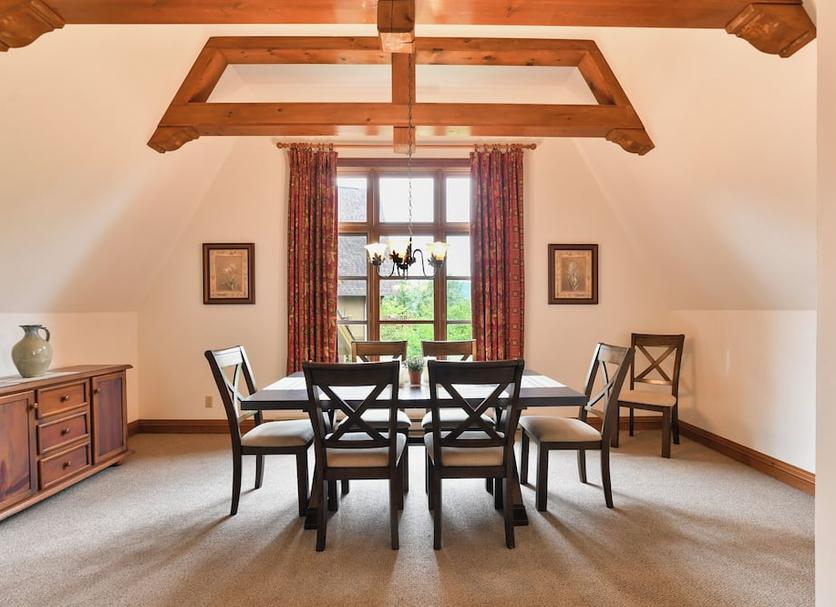 Dining room Photo