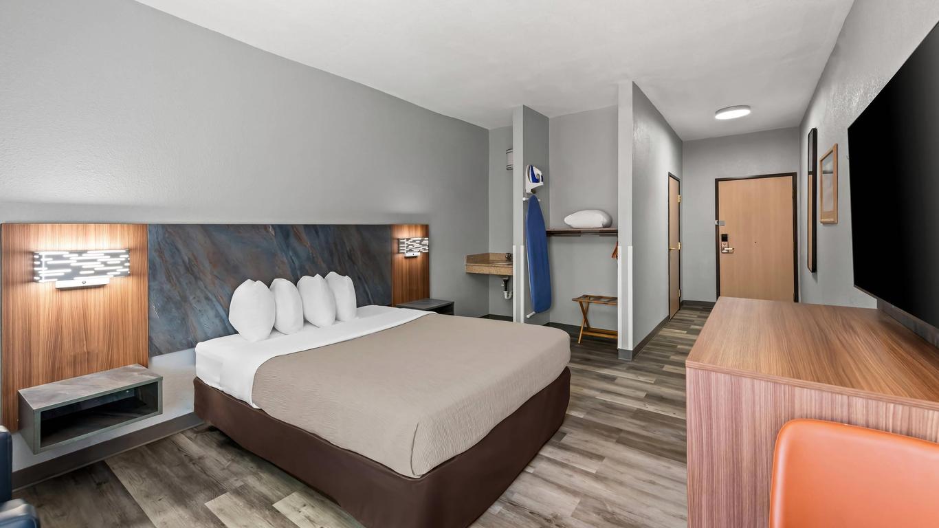 Quality Inn & Suites