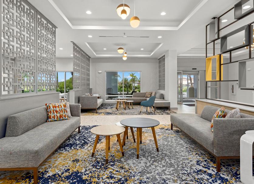 Lounge Photo