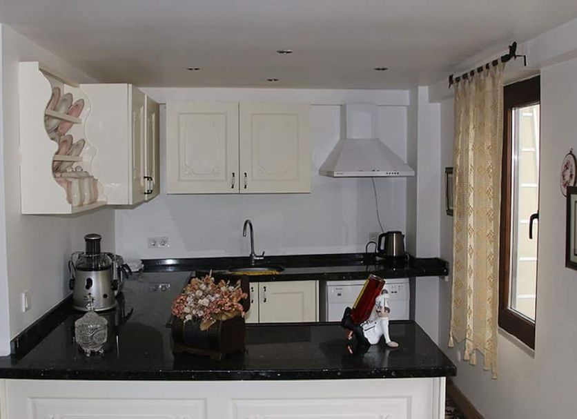 Kitchen Photo