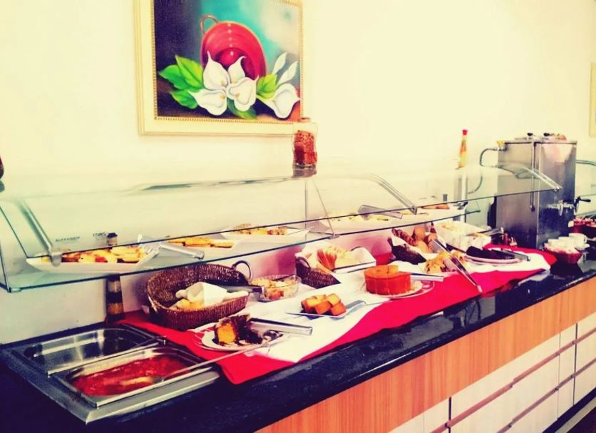 Buffet Photo