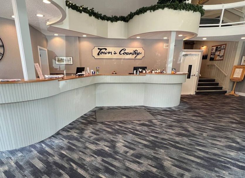 Front desk Photo