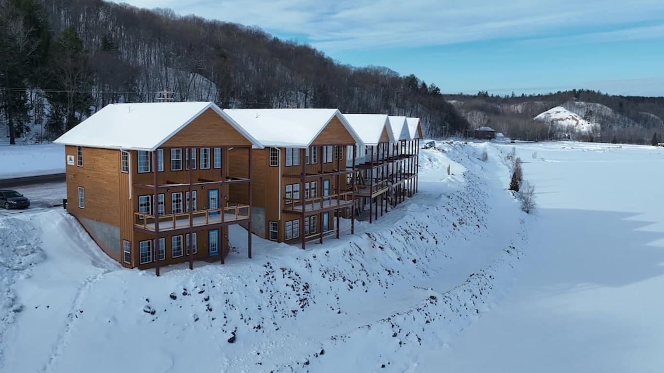 Keweenaw Waters Resort