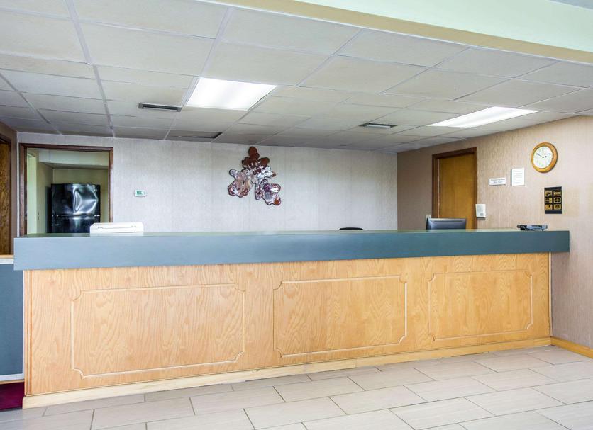 Front desk Photo