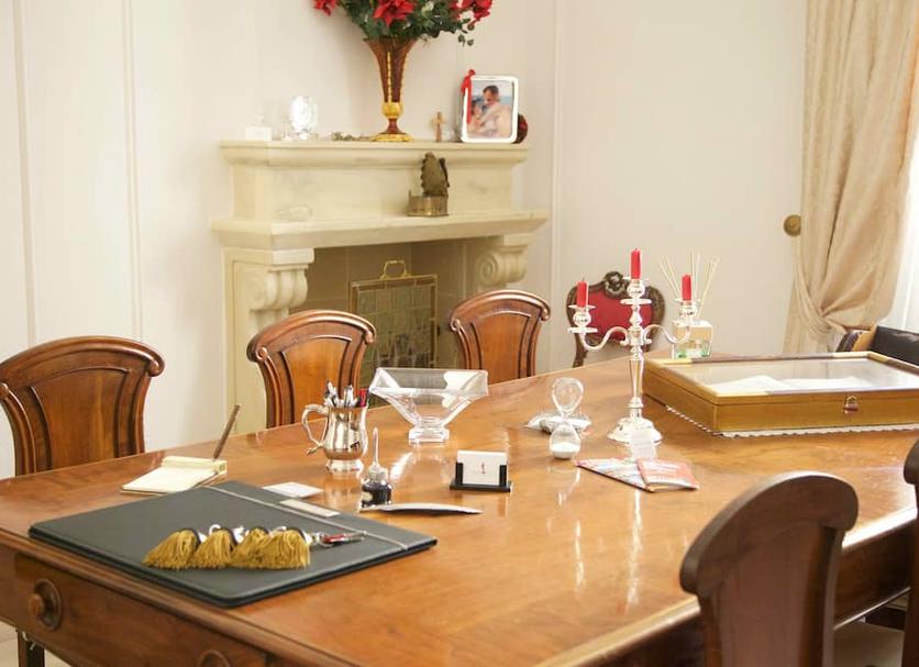 Dining room Photo