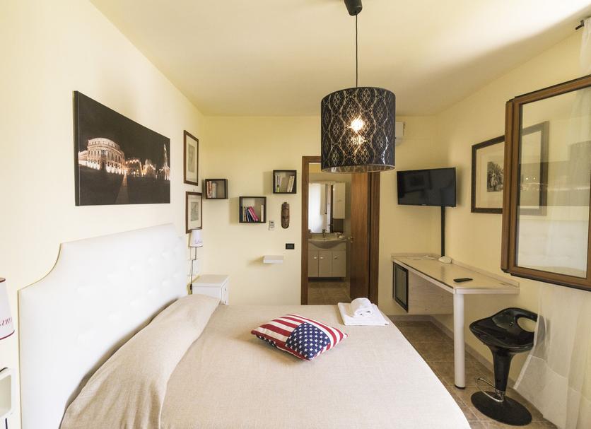 Bedroom Photo