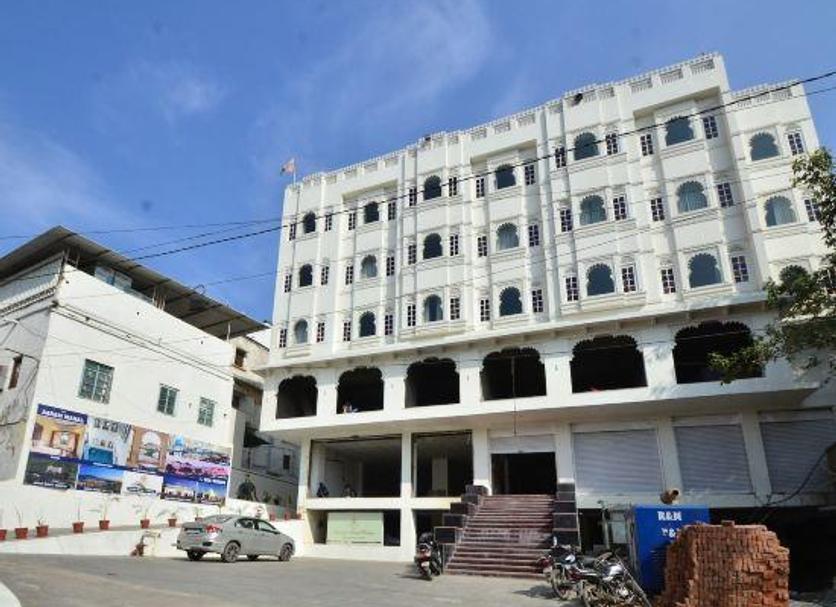 Building Photo