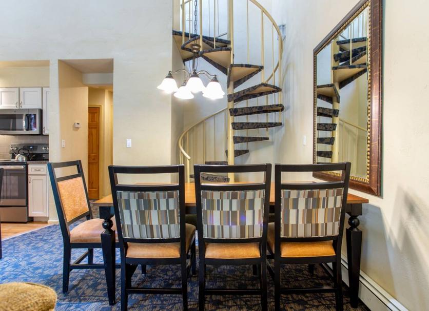 Dining room Photo
