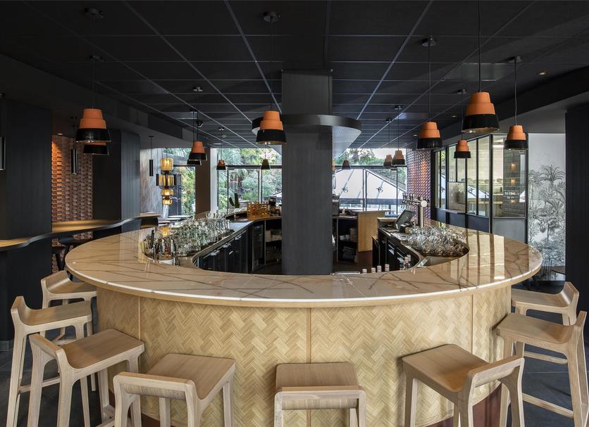 Bar Photo