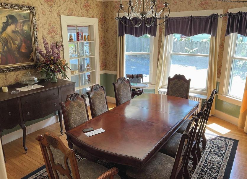 Dining room Photo