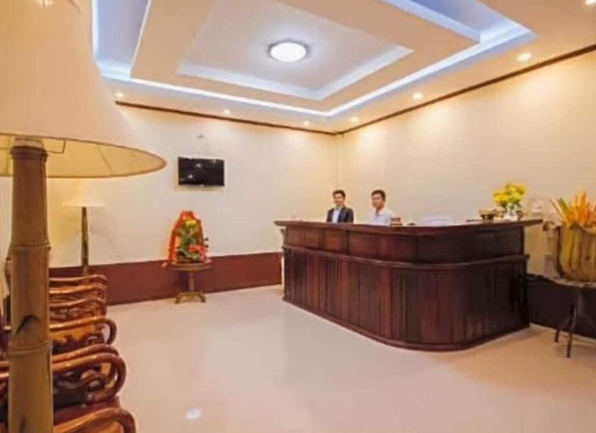 Front desk Photo