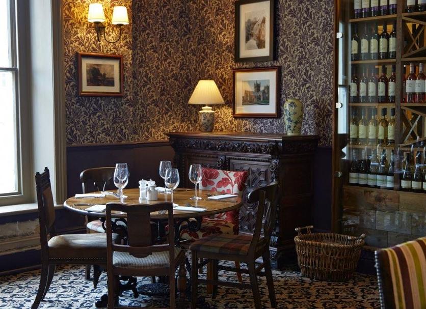 Dining room Photo