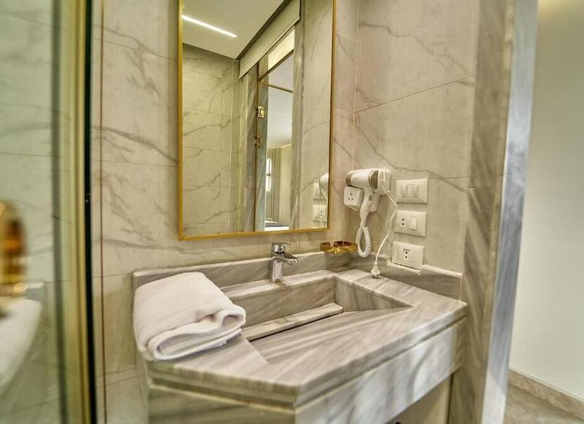 Bathroom Photo