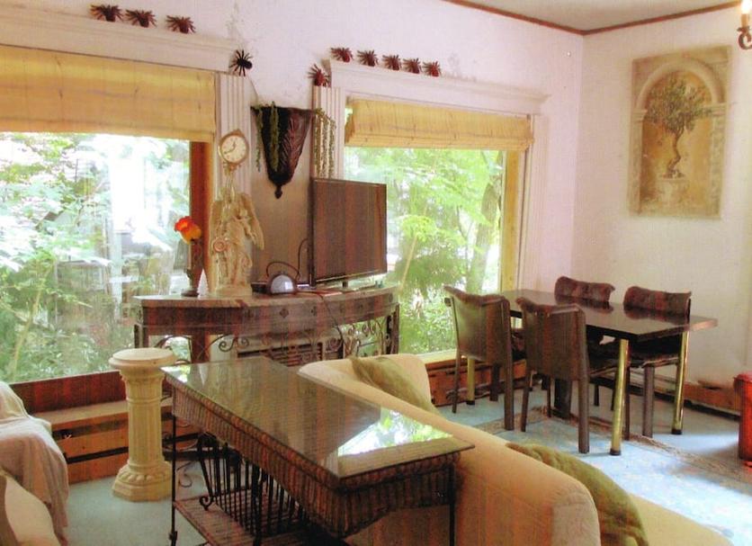 Dining room Photo