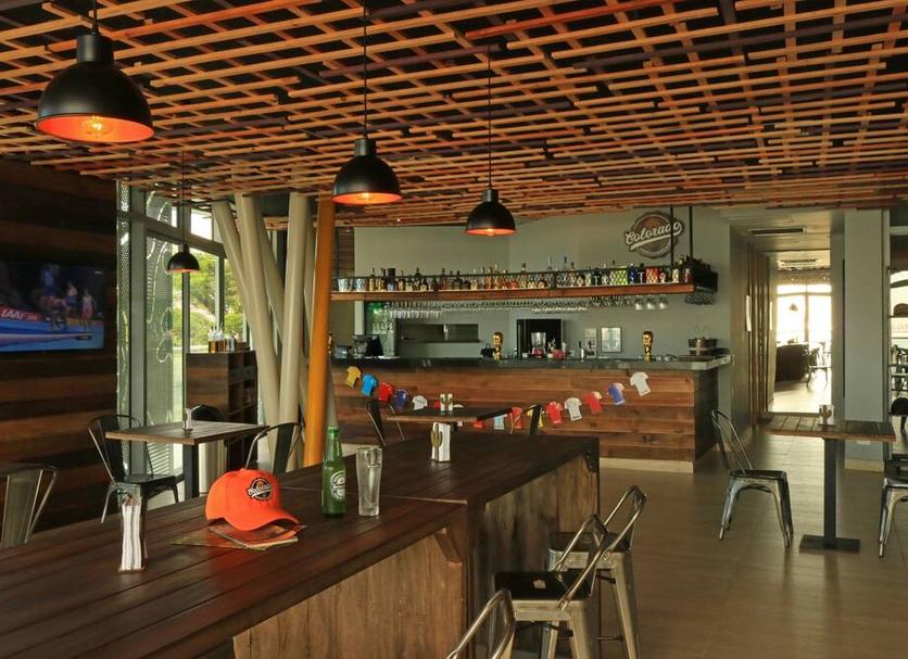 Bar Photo