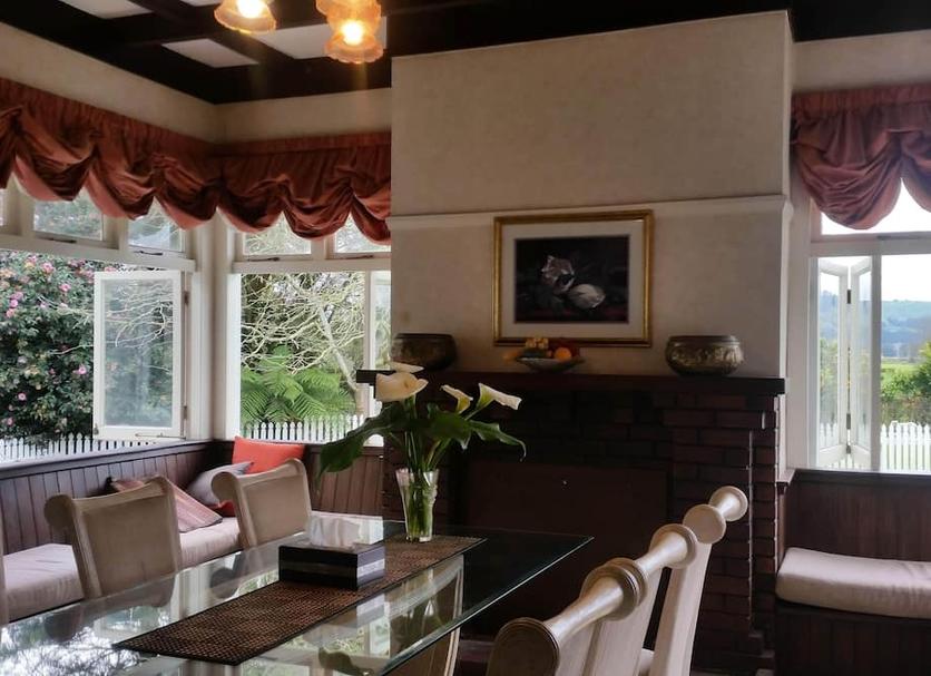 Dining room Photo