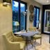 Country-Suites By Verdino Living - Apartments & Privatzimmer in Braunlage, seating nook with tall windows