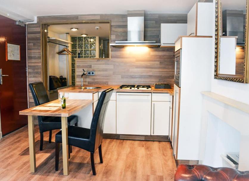 Kitchen Photo