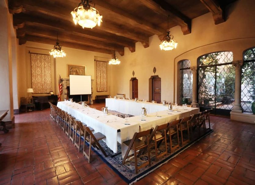 Business center Photo
