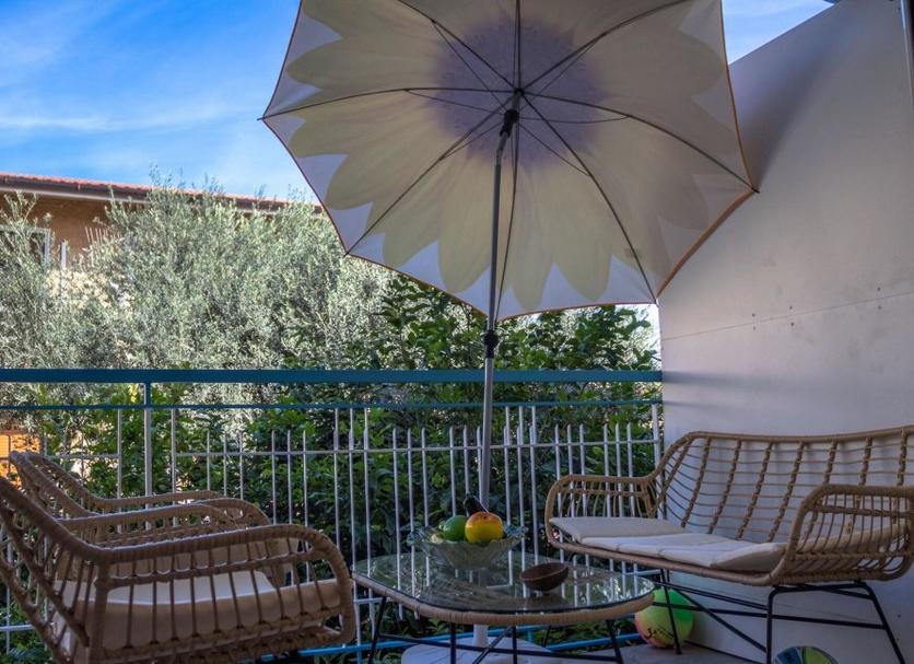 Balcony Photo
