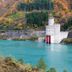 Kurobe Unazuki Onsen Yamanoha in Kurobe with a turquoise river and autumn mountains