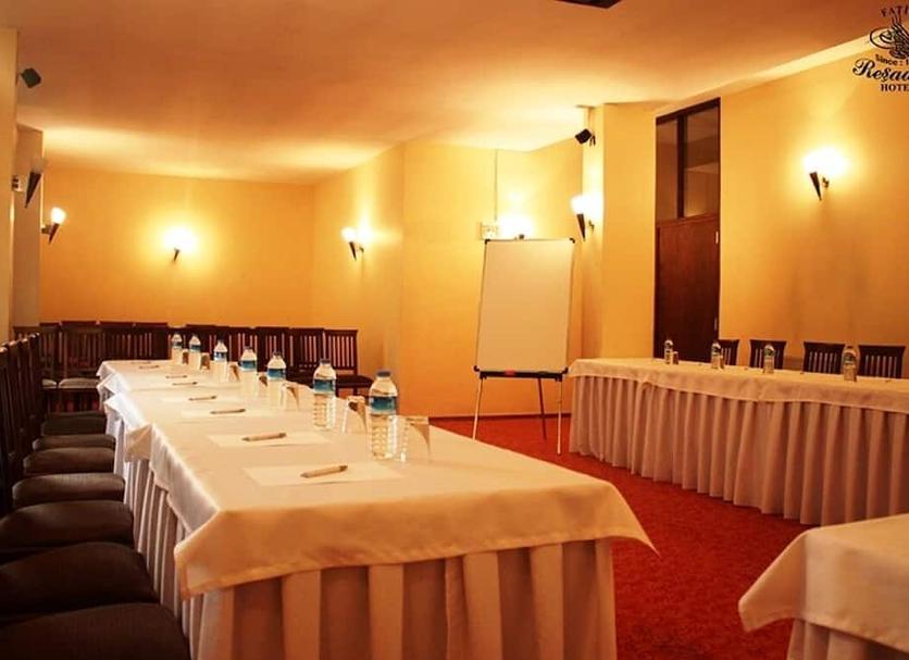 Conference room Photo