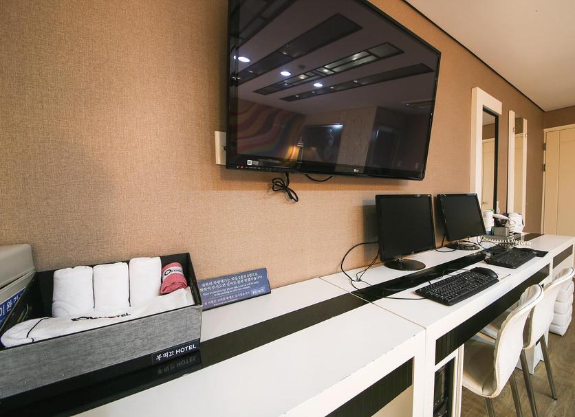 Business center Photo