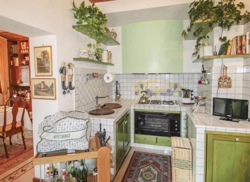 Kitchen Photo