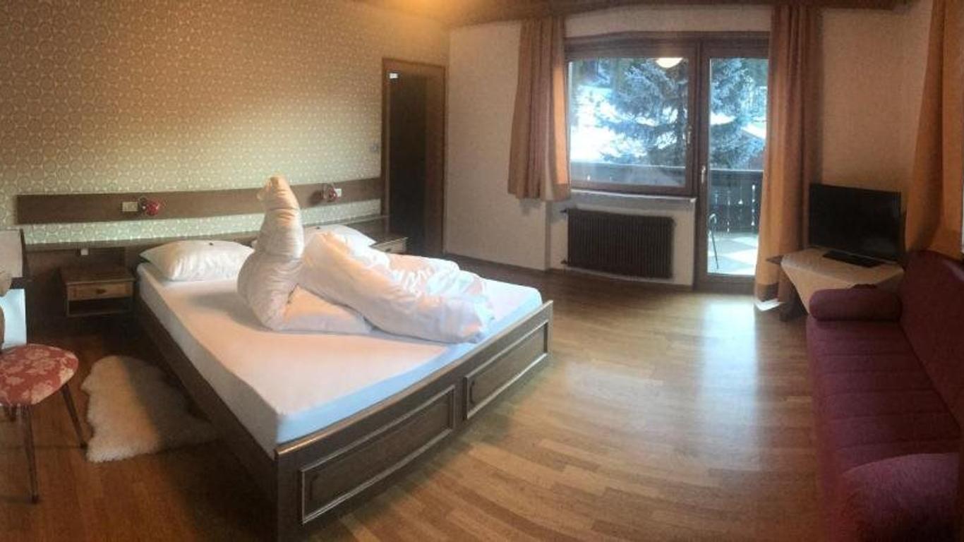 Hotel Tyrol