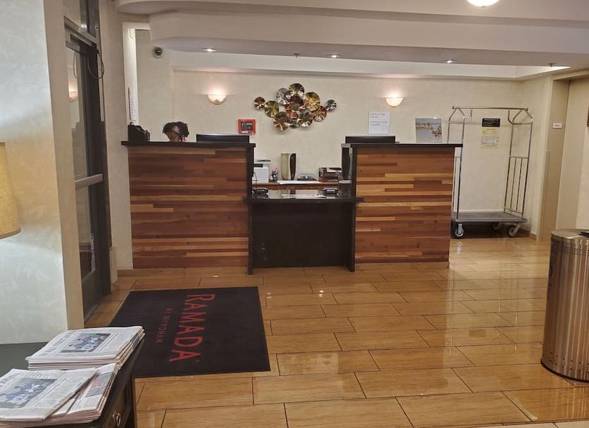 Front desk Photo
