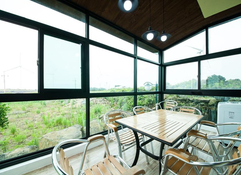 Dining room Photo